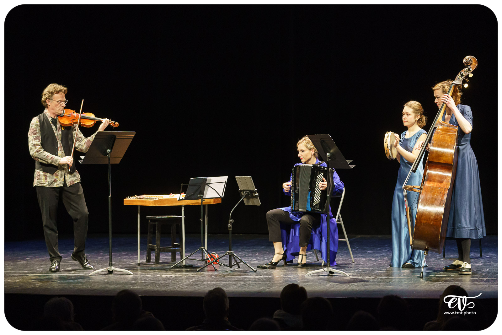 CENT-VINGT (LA PHILHARMONIE DE POCHE)